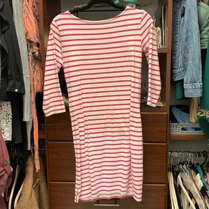 Great quality and comfy dress